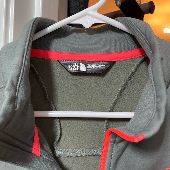 The North Face Gray Jacket - Picture 2 of 3
